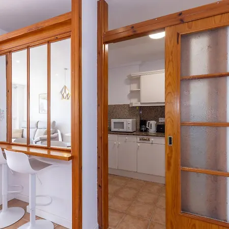 Prime Location Penthouse With Stunning Sea Views