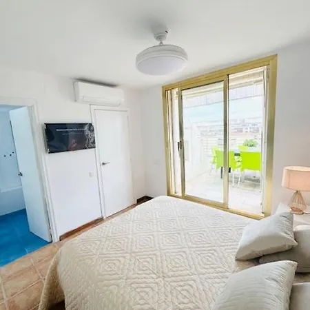 Apartment Prime Location Penthouse With Stunning Sea Views