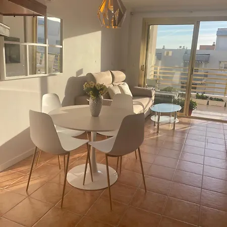 Apartment Prime Location Penthouse With Stunning Sea Views