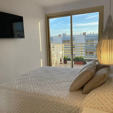 Prime Location Penthouse With Stunning Sea Views Apartment *