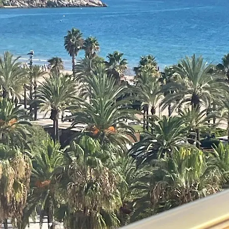 Prime Location Penthouse With Stunning Sea Views Apartment