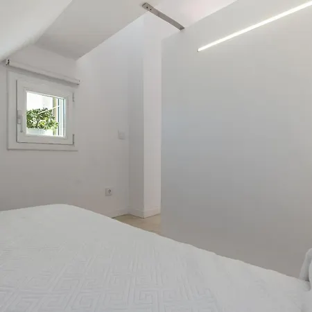 公寓 Prime Location Penthouse With Stunning Sea Views
