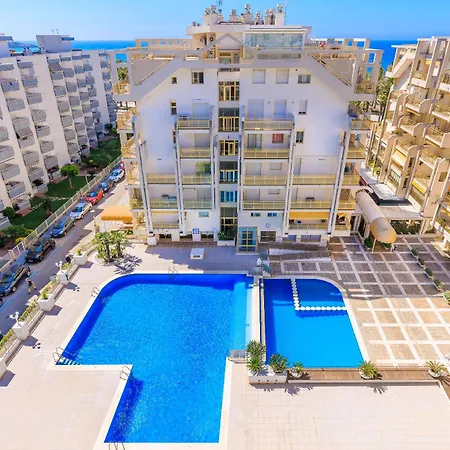 Prime Location Penthouse With Stunning Sea Views