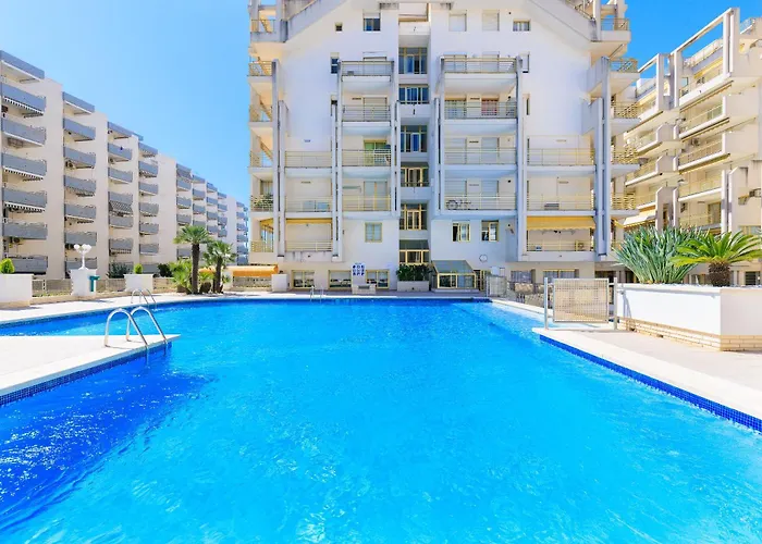 アパート Prime Location Penthouse With Stunning Sea Views サロウ