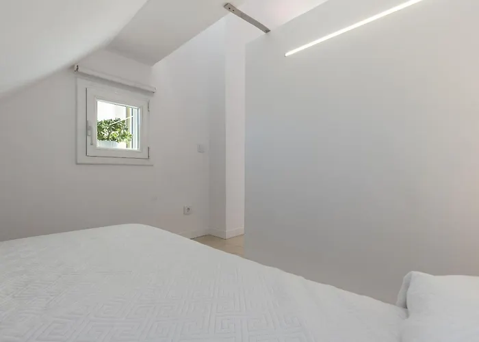 アパート Prime Location Penthouse With Stunning Sea Views