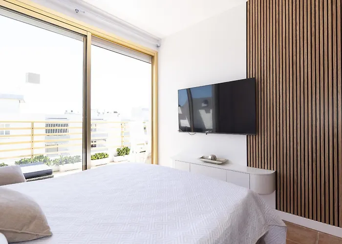 アパート Prime Location Penthouse With Stunning Sea Views